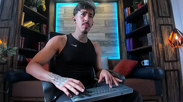 Donovan Desmond online show from September 9, 2025, 8:18 pm