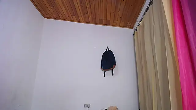 Olliver Twink online show from September 12, 2025, 11:37 pm