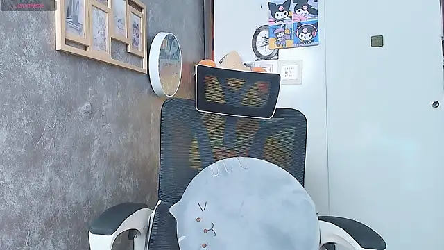 Snapshot of Mika_Kasumi chatting on October 15, 2025, 6:00 am Mika Kasumi online show from October 15, 2025, 6:00 am