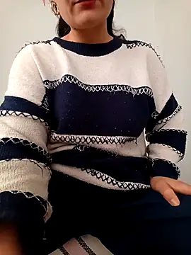 ezgi2545 online show from February 3, 2026, 12:21 pm