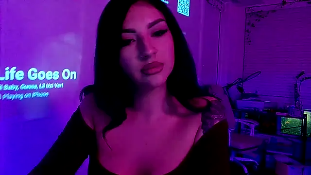 Snapshot of jg0ld chatting on October 19, 2025, 4:37 am jg0ld online show from October 19, 2025, 4:37 am