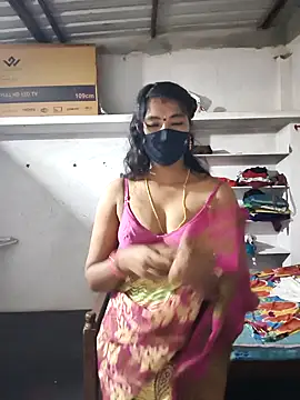 Snapshot of srav43 chatting on September 18, 2025, 6:11 pm srav43 online show from September 18, 2025, 6:11 pm