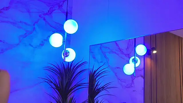 EllyLynn online show from March 22, 2026, 7:15 pm