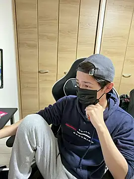 jiji9253 online show from April 19, 2026, 5:30 am