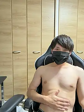 jiji9253 online show from April 23, 2026, 1:24 pm