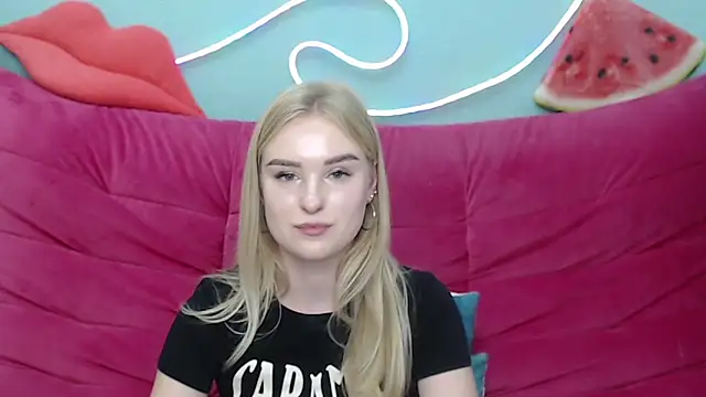 SofySofty online show from November 7, 2025, 6:01 pm