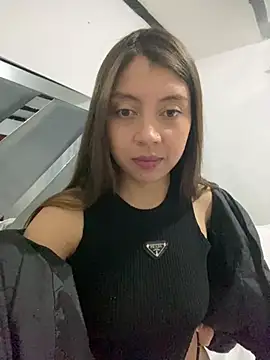 Sara-cooper2 online show from May 16, 2026, 10:36 am