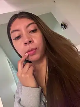 Sara-cooper2 online show from March 4, 2026, 1:19 pm