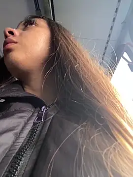 Snapshot of Sara-cooper2 chatting on December 4, 2025, 7:13 pm Sara-cooper2 online show from December 4, 2025, 7:13 pm