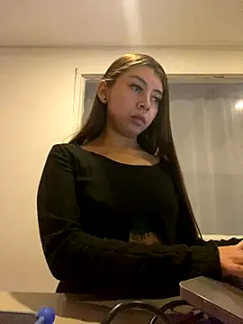 Snapshot of Sara-cooper2 chatting on November 27, 2025, 6:30 pm Sara-cooper2 online show from November 27, 2025, 6:30 pm