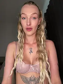 Snapshot of lovecassyrose chatting on July 17, 2026, 7:05 am lovecassyrose online show from July 17, 2026, 7:05 am