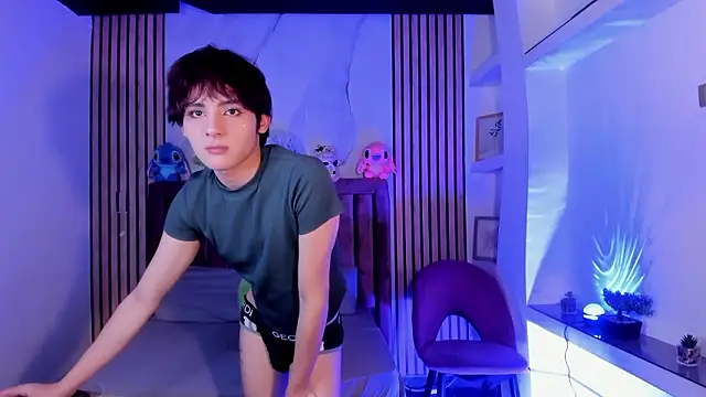 MathiasGreen  online show from February 10, 2026, 3:05 am