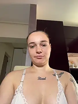 Baby Eva23 online show from May 18, 2026, 12:10 pm