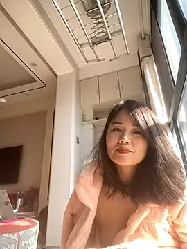 Mier-cn online show from December 3, 2025, 4:02 am