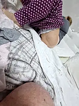 Snapshot of Monella52 chatting on December 3, 2025, 9:36 pm Monella52 online show from December 3, 2025, 9:36 pm