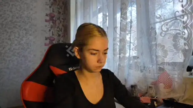 Snapshot of Witching_Moon chatting on November 7, 2025, 7:35 am Witching Moon online show from November 7, 2025, 7:35 am