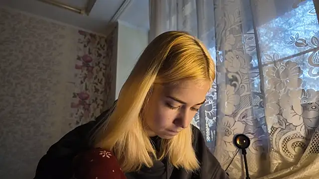 Snapshot of Witching_Moon chatting on October 7, 2025, 7:31 am Witching Moon online show from October 7, 2025, 7:31 am