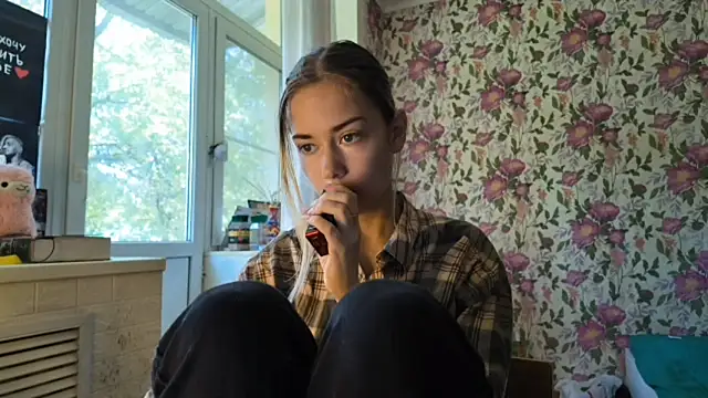 Snapshot of Witching_Moon chatting on September 9, 2025, 8:02 am Witching Moon online show from September 9, 2025, 8:02 am