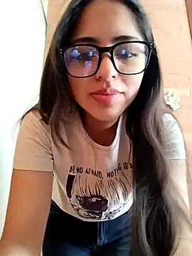 Snapshot of Goddesscut333 chatting on November 6, 2025, 6:45 pm Goddesscut333 online show from November 6, 2025, 6:45 pm