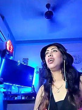 Snapshot of Love_Beauty01 chatting on February 5, 2026, 6:59 pm Love Beauty01 online show from February 5, 2026, 6:59 pm