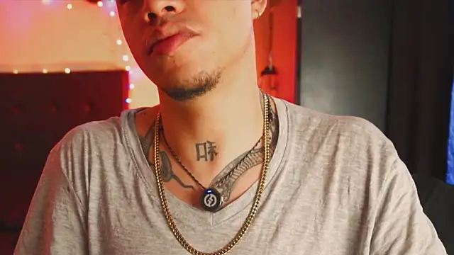 AlphaMasterXxx online show from March 19, 2026, 12:38 pm