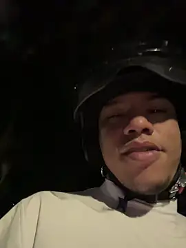 AlphaMasterXxx online show from April 9, 2026, 3:08 am