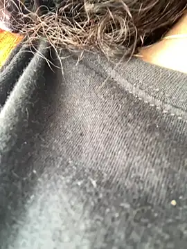 Snapshot of EmilyKisx chatting on September 15, 2025, 2:28 pm EmilyKisx online show from September 15, 2025, 2:28 pm