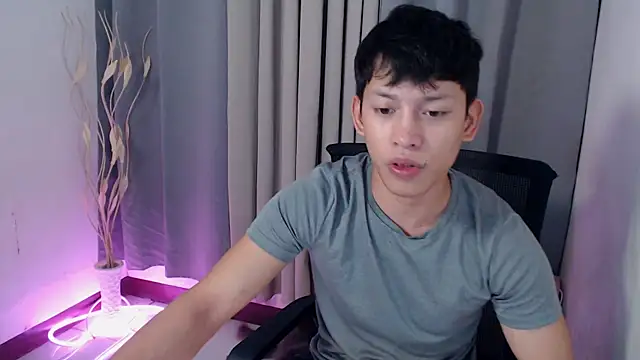 pinkcock froi2305 online show from April 20, 2026, 6:16 am