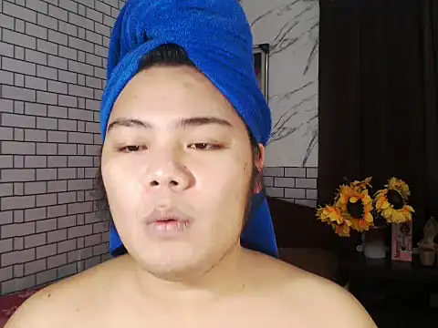 Snapshot of TSbrianaHugeCock chatting on October 18, 2025, 9:11 am TSbrianaHugeCock online show from October 18, 2025, 9:11 am