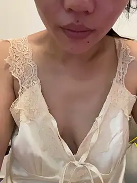 Snapshot of coco-o chatting on October 4, 2025, 2:02 am coco-o online show from October 4, 2025, 2:02 am