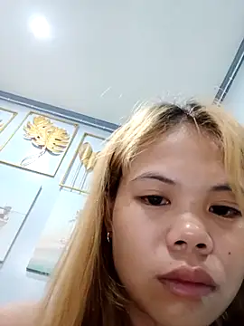 Sexxie Ella22 online show from April 13, 2026, 9:19 pm