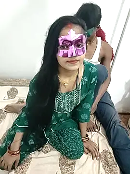 Snapshot of LOVE568 chatting on October 18, 2025, 3:47 pm LOVE568 online show from October 18, 2025, 3:47 pm