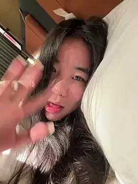 luluya1314 online show from March 13, 2026, 3:17 pm