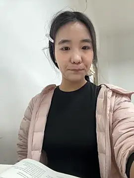 Snapshot of luluya1314 chatting on November 9, 2025, 8:51 am luluya1314 online show from November 9, 2025, 8:51 am