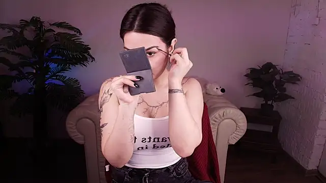 Dark Moni online show from March 13, 2026, 2:38 am