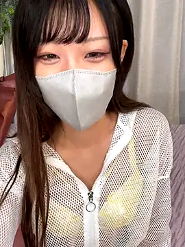 Snapshot of emiiiii1001 chatting on October 14, 2025, 3:07 am emiiiii1001 online show from October 14, 2025, 3:07 am