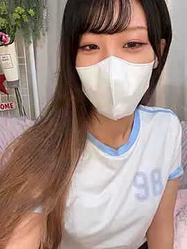 Snapshot of emiiiii1001 chatting on September 18, 2025, 3:09 am emiiiii1001 online show from September 18, 2025, 3:09 am