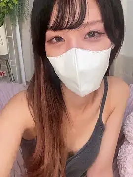 Snapshot of emiiiii1001 chatting on September 19, 2025, 5:33 am emiiiii1001 online show from September 19, 2025, 5:33 am