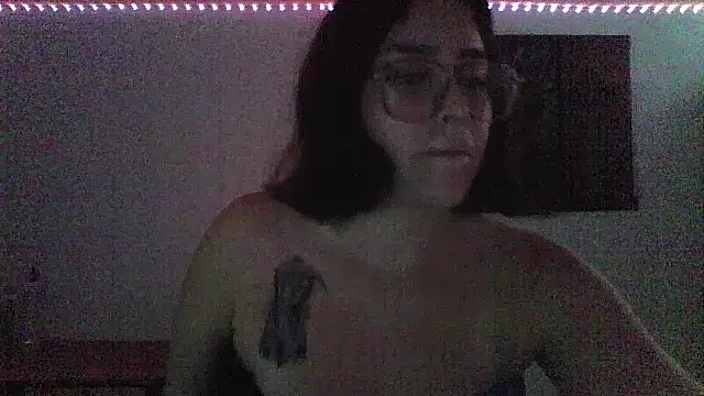 Snapshot of jenmarquez_ chatting on October 30, 2025, 7:44 pm jenmarquez  online show from October 30, 2025, 7:44 pm