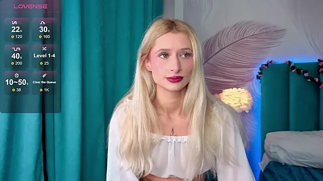 Snapshot of Monica_Leen chatting on December 5, 2025, 6:23 am Monica Leen online show from December 5, 2025, 6:23 am