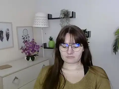 Snapshot of Julie_Diamond chatting on November 26, 2025, 4:07 pm Julie Diamond online show from November 26, 2025, 4:07 pm