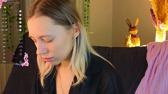 Snapshot of NyxaThorn chatting on December 15, 2025, 2:56 pm NyxaThorn online show from December 15, 2025, 2:56 pm