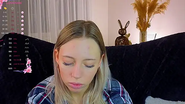 Snapshot of NyxaThorn chatting on November 8, 2025, 2:42 pm NyxaThorn online show from November 8, 2025, 2:42 pm