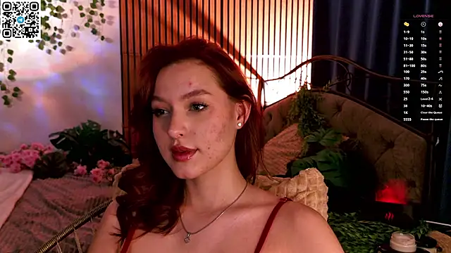 GildedKitten online show from February 27, 2026, 8:41 pm