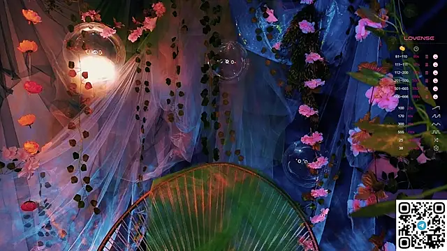 GildedKitten online show from November 29, 2025, 7:36 pm