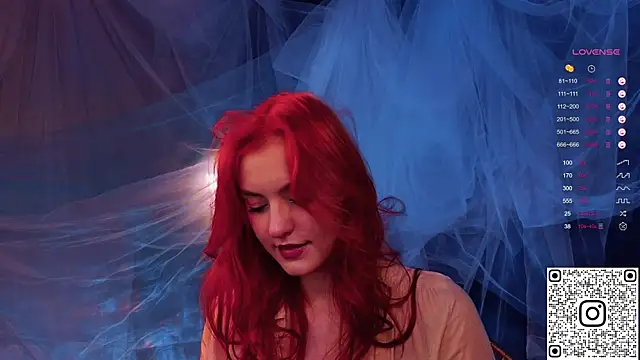 GildedKitten online show from December 5, 2025, 6:17 pm