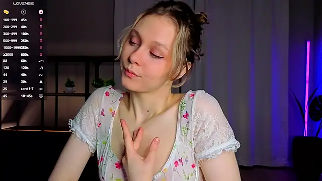 Snapshot of Tender_beauty chatting on May 16, 2026, 6:07 pm Tender beauty online show from May 16, 2026, 6:07 pm