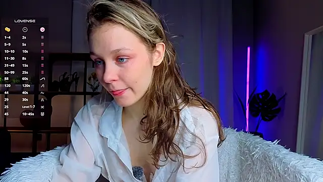 Snapshot of Tender_beauty chatting on May 26, 2026, 6:39 pm Tender beauty online show from May 26, 2026, 6:39 pm