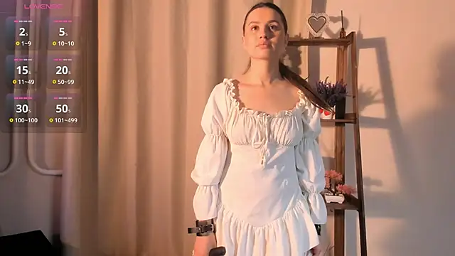 Snapshot of EvonTracey chatting on November 24, 2025, 11:10 am EvonTracey online show from November 24, 2025, 11:10 am