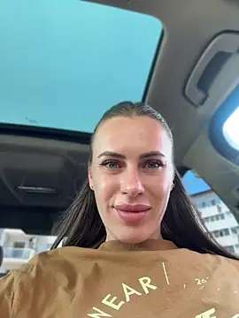 Snapshot of _JessyRey_ chatting on June 20, 2026, 9:47 am JessyRey online show from June 20, 2026, 9:47 am